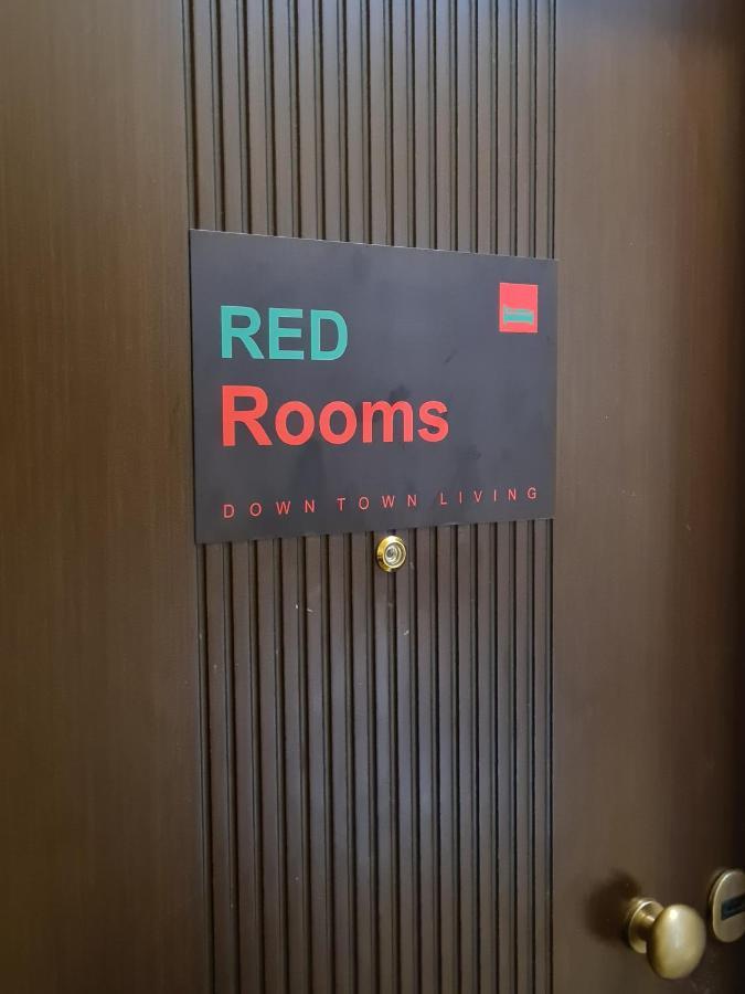 Red Rooms Tsimiski 60 Thessaloniki Exterior photo